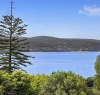APARTMENT 29 PACIFIC APARTMENTS - Grand Escape with ocean views - Foster Accommodation