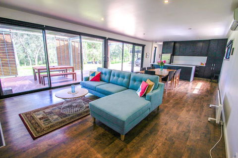Apex House - Foster Accommodation 0