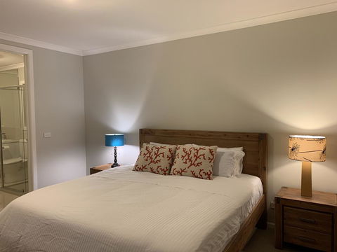 Apple House Truganina - Foster Accommodation 3
