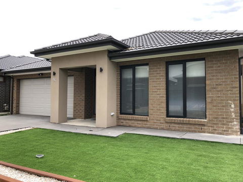 Apple House Upper Point Cook - Foster Accommodation 1