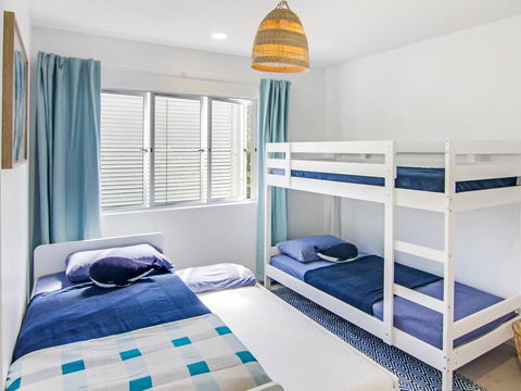 Aqua Promenade Beachfront Holiday Apartments - Foster Accommodation 2