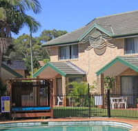 Aqua Villa Holiday Apartments - Foster Accommodation