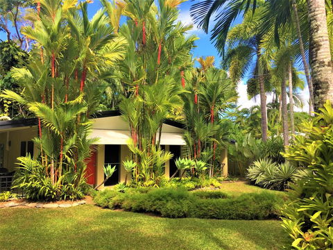 Aquatica - Luxe Holiday Home - Foster Accommodation 1