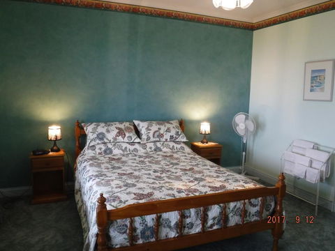 Arabella Country House - Foster Accommodation 1