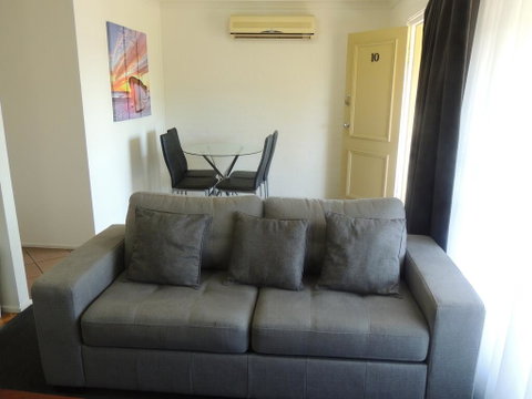 Argyle Terrace Motor Inn - Foster Accommodation 1