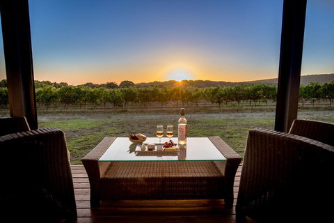 Arimia Estate Guesthouse - Foster Accommodation 2