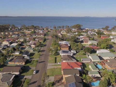 Arlington Beach House - Foster Accommodation 2