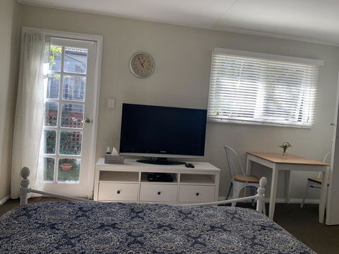 Aroha Studio - Foster Accommodation 3
