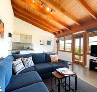 Art at Linden Gate - Foster Accommodation