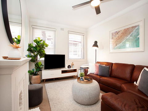 ART DECO DELIGHT-hosted By:L'Abode - Foster Accommodation 2