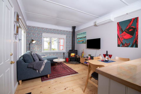 Artisan Retreat - Foster Accommodation 1