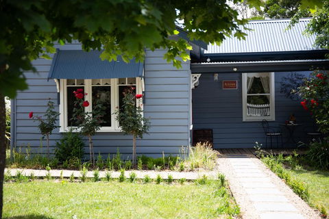 Artisan Retreat - Foster Accommodation 0