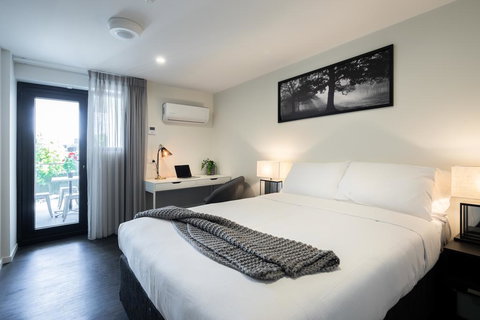 Ascot Budget Inn & Residences - Foster Accommodation 0
