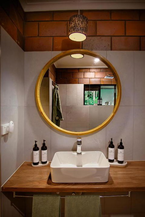 Malanda Lodge - Foster Accommodation 1