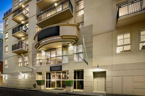 Melbourne Carlton Central Apartment Hotel Official - Foster Accommodation 1