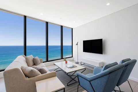 Meriton Suites Surfers Paradise - Foster Accommodation 2