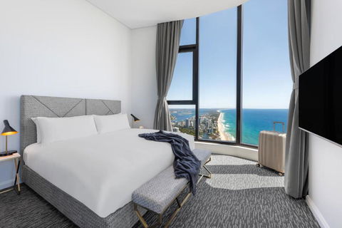 Meriton Suites Surfers Paradise - Foster Accommodation 0