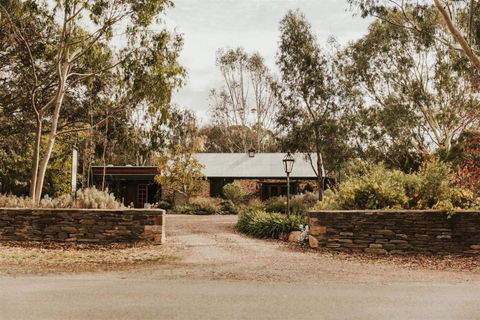 Mintaro Cottage - Foster Accommodation 0