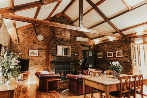 Mintaro Cottage - Foster Accommodation 2