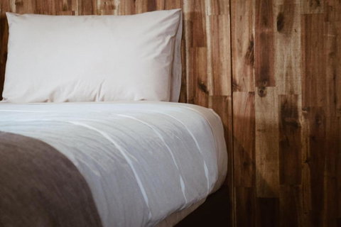 Mount Rumney Escapes - 3 Seaview Wombat House - Foster Accommodation 1