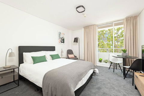 MP303 - Studio Apartment, Military Road, Cremorne - Foster Accommodation 0