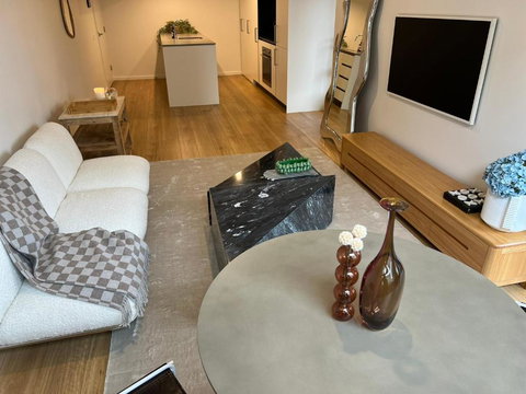 NEW BOUTIQUE 1bd Apt - Foster Accommodation 1