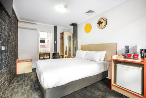 Nightcap At Jamison Hotel - Foster Accommodation 0
