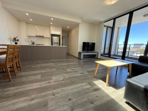 Nice And Clean Apartment With Free Netflix And Parking - Foster Accommodation 2