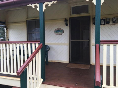 Nice To Have So Much Privacy With No Other Houses Near By - Foster Accommodation 2