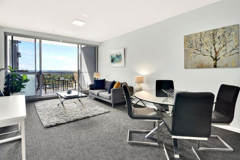 North Sydney Large Two Bedroom MIL2302 - Foster Accommodation 0