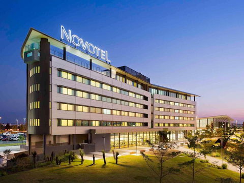 Novotel Brisbane Airport - Foster Accommodation 3