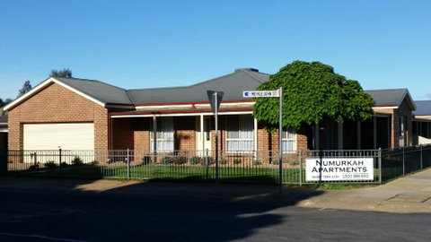 Numurkah Self Contained Apartments - The Mieklejohn - Foster Accommodation 1
