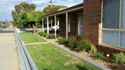 Numurkah Self Contained Apartments - The Mieklejohn - Foster Accommodation 2