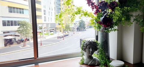 NYC Loft Brisbane, Free Parking! - Foster Accommodation 1