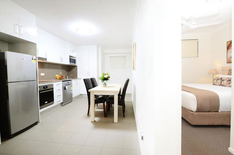 Oaks Moranbah Suites - Foster Accommodation 3