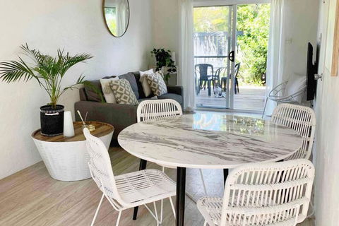PA1,Great Holiday In Sunshine Beach With Your Pets - Foster Accommodation 0