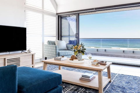 Pacific Dawn On The Beach Two - Foster Accommodation 2