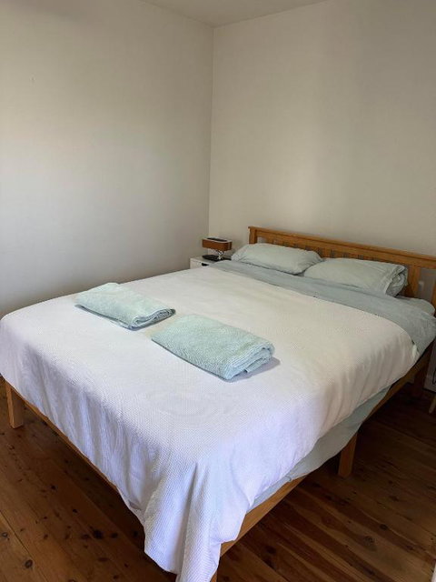One Bedroom CBD Unit, Walk To Beaches & Cafes - Foster Accommodation 1