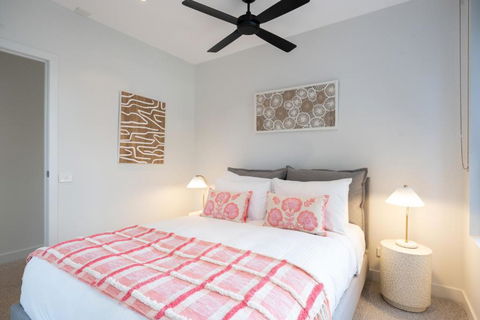 Panoramic View - Albert Park Lake & Shrine Views - Foster Accommodation 3