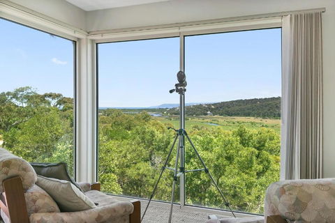 Panoramic Views - Foster Accommodation 2
