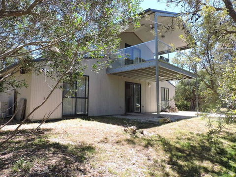 Paradise On The Boulevard - 90 Mile Beach Holiday Home - Foster Accommodation 0
