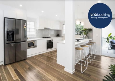 Park Avenue Terrace 1 Just 4km CBD - Foster Accommodation 0