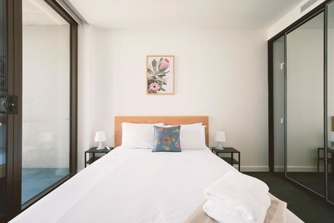 Patio Mt View 1BR Apt In CBD Near ANU And Museum With Free Parking And WiFi - Foster Accommodation 3