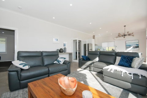 Peaceful Ridge Resort - Foster Accommodation 2