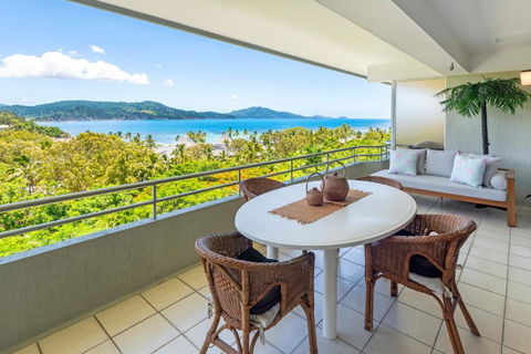 Poinciana Lodge - 2 Bedroom - On Hamilton Island By HIHA - Foster Accommodation 0