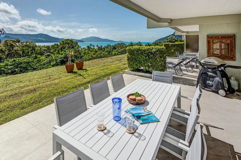 Poinciana Lodge - 3 Bedroom - On Hamilton Island By HIHA - Foster Accommodation 0