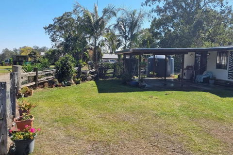 Pillar To Coast - Foster Accommodation 1