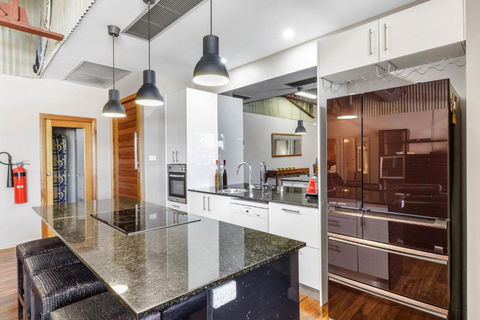 Platinum Precinct - The Apartment - Foster Accommodation 0