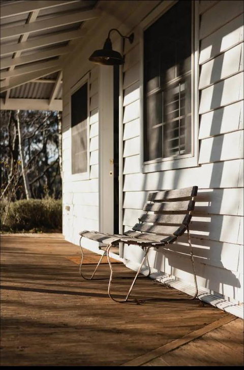 Peony Farm Pink Cottage - Foster Accommodation 2