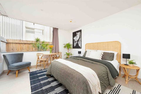 PERFECT STAY 2MIN By WALK TO THE BEACH FREE PARKING - Foster Accommodation 0